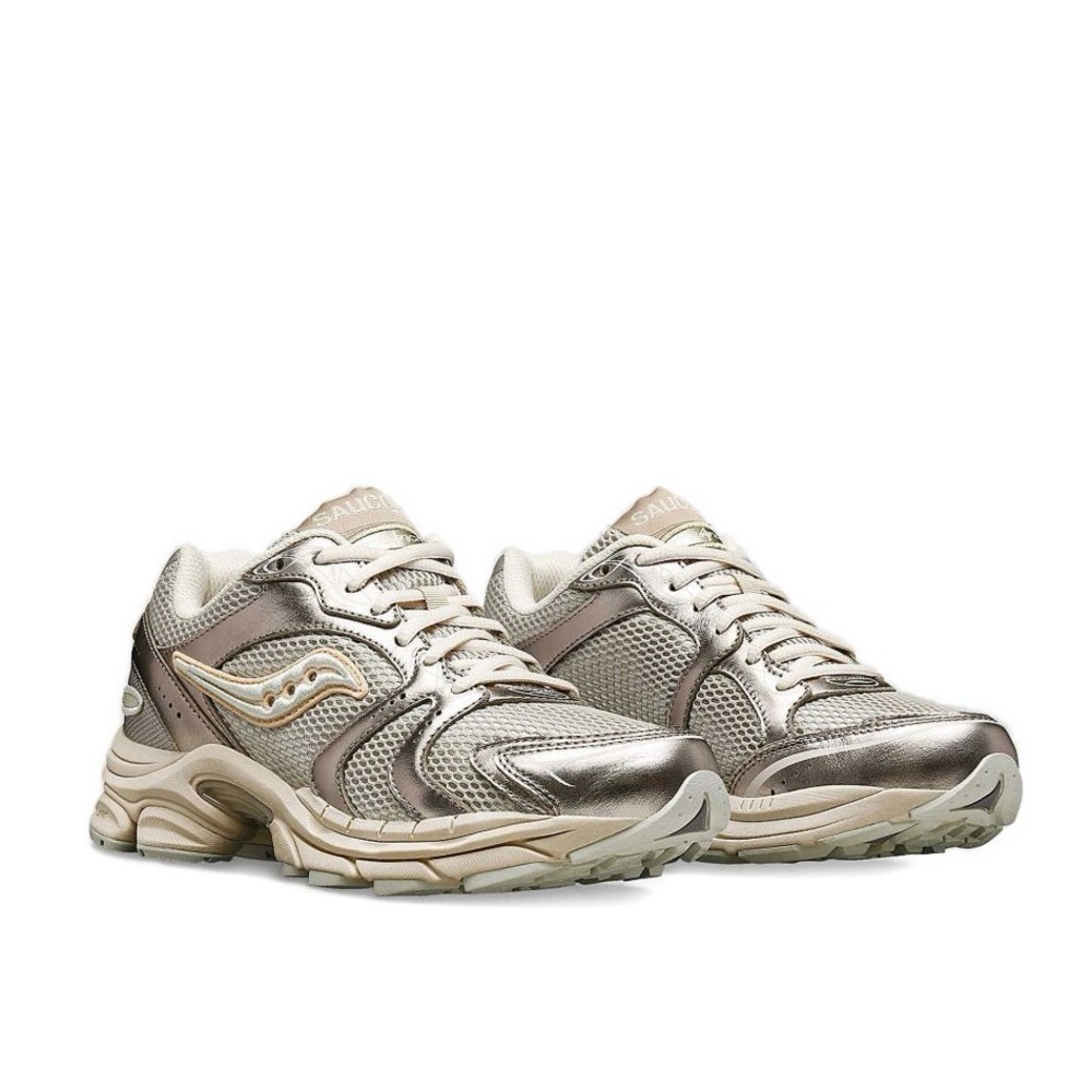Saucony ProGrid Triumph 4 Premium Sneakers